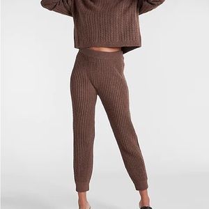 EXPRESS Super CUTE & COZY High Waisted Cable Knit Sweater Joggers SZ M Mocha